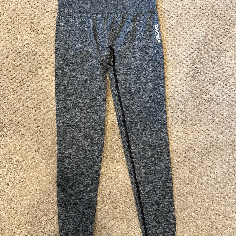 Gym Shark Set - Picture 4 of 5